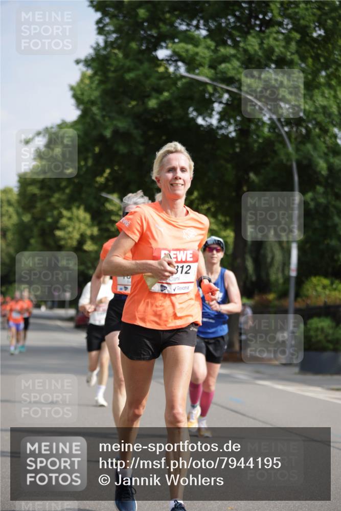 15.06.2025 - REWE Women's Run Jannik Wohlers http://msf.ph/oto/7944195 15.06.2025 08:47:31 Laufen 312 meine-sportfotos.de