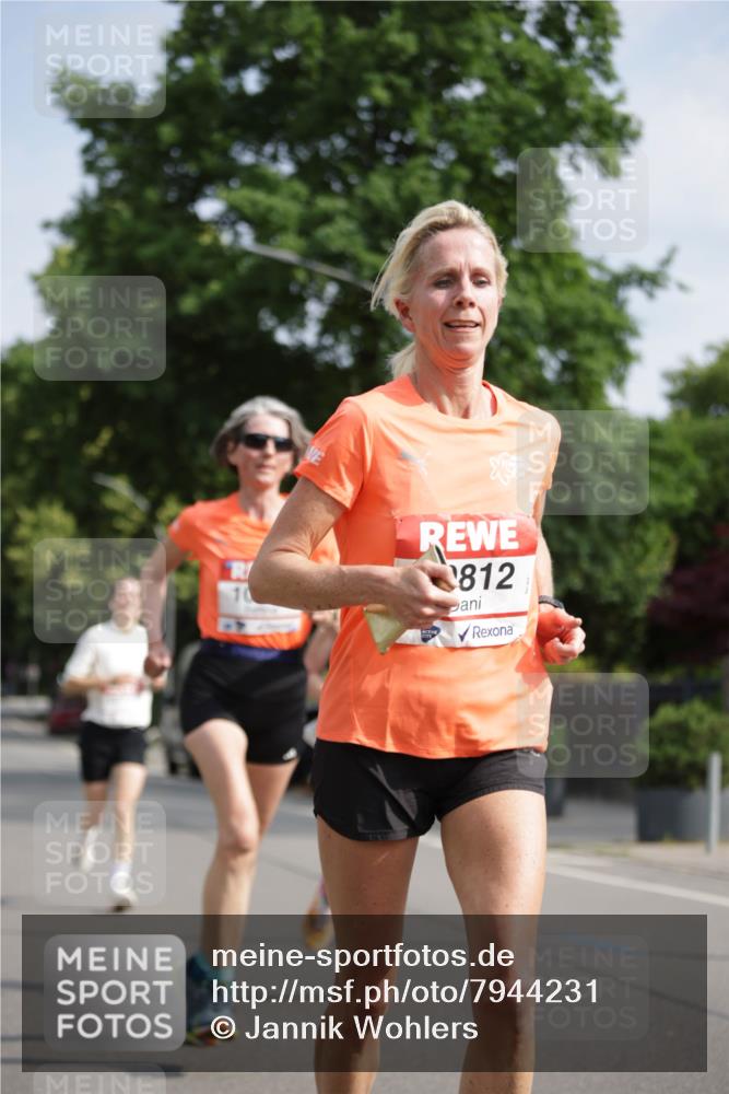 15.06.2025 - REWE Women's Run Jannik Wohlers http://msf.ph/oto/7944231 15.06.2025 08:47:31 Laufen 812 meine-sportfotos.de