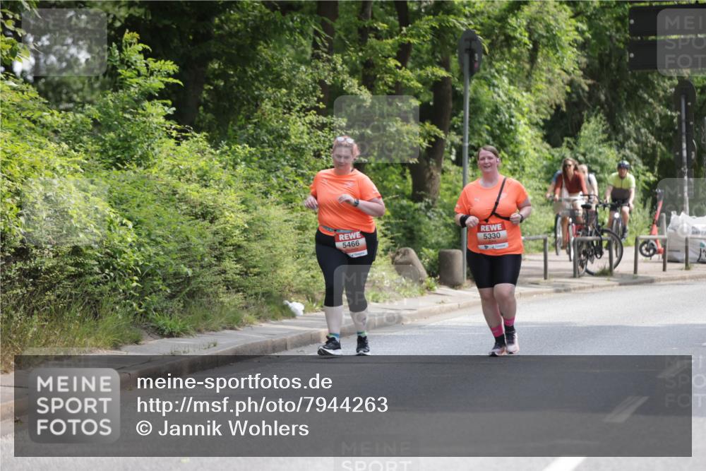 15.06.2025 - REWE Women's Run Jannik Wohlers http://msf.ph/oto/7944263 15.06.2025 10:17:09 Laufen 5466, 5330, 040 meine-sportfotos.de