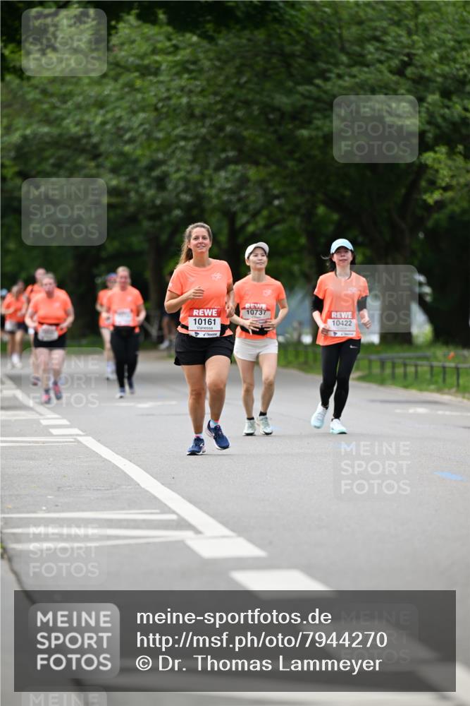 15.06.2025 - REWE Women's Run Dr. Thomas Lammeyer http://msf.ph/oto/7944270 15.06.2025 09:22:20 Laufen 10737, 10161, 10422 meine-sportfotos.de