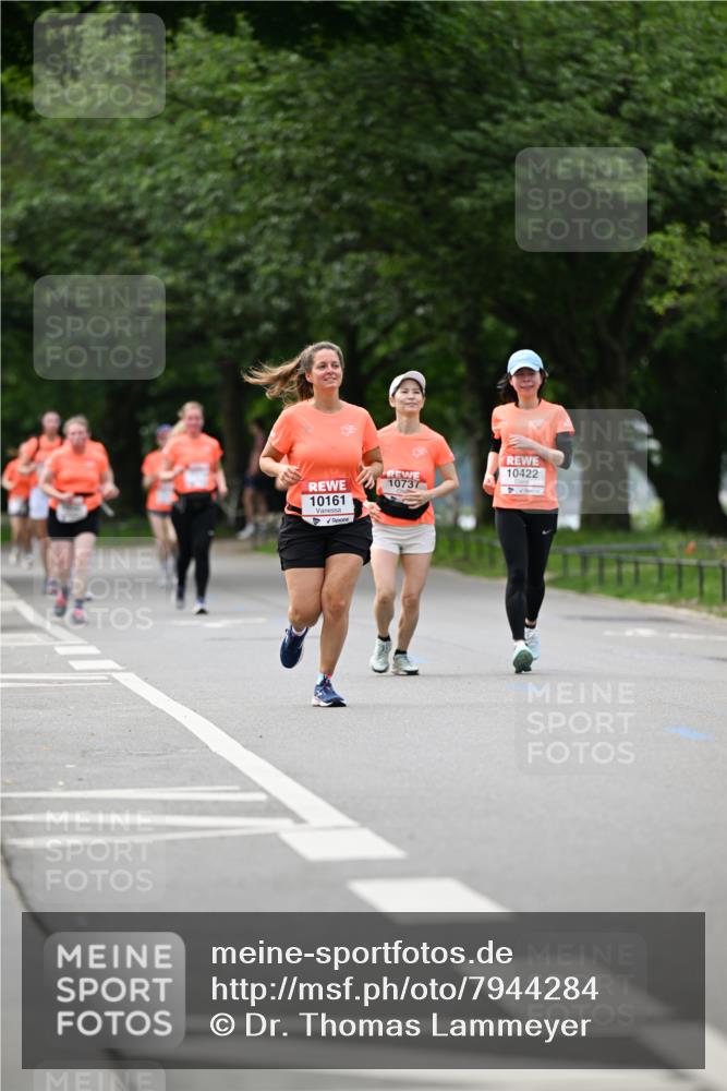 15.06.2025 - REWE Women's Run Dr. Thomas Lammeyer http://msf.ph/oto/7944284 15.06.2025 09:22:20 Laufen 10422, 10161 meine-sportfotos.de