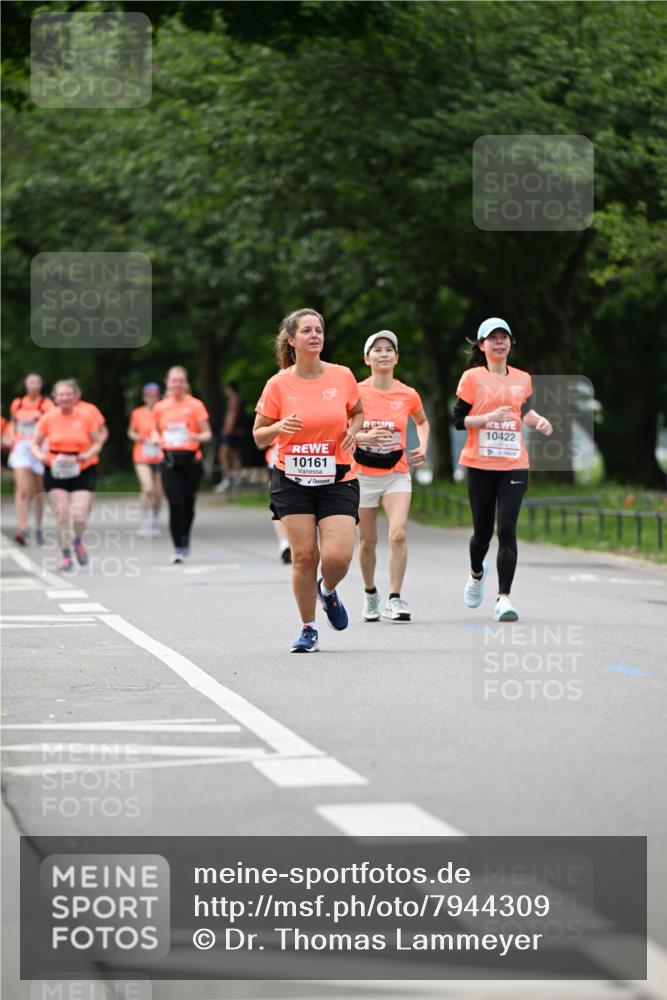 15.06.2025 - REWE Women's Run Dr. Thomas Lammeyer http://msf.ph/oto/7944309 15.06.2025 09:22:21 Laufen 10422, 10161 meine-sportfotos.de