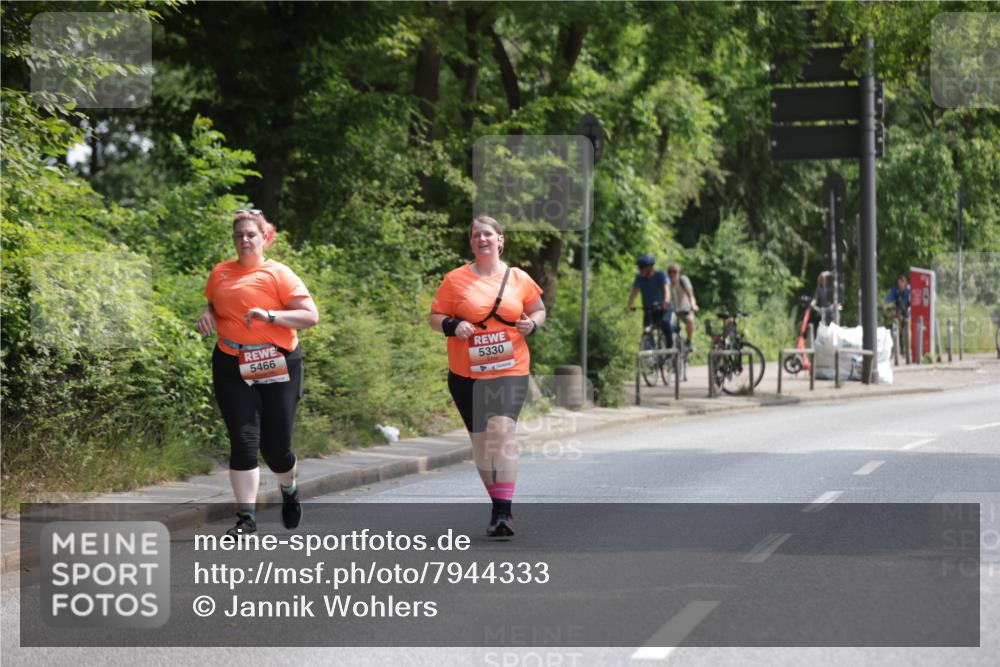 15.06.2025 - REWE Women's Run Jannik Wohlers http://msf.ph/oto/7944333 15.06.2025 10:17:12 Laufen 5466, 5330 meine-sportfotos.de