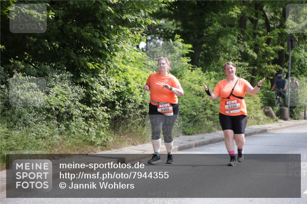 15.06.2025 - REWE Women's Run Jannik Wohlers http://msf.ph/oto/7944355 15.06.2025 10:17:13 Laufen 5466, 5330 meine-sportfotos.de