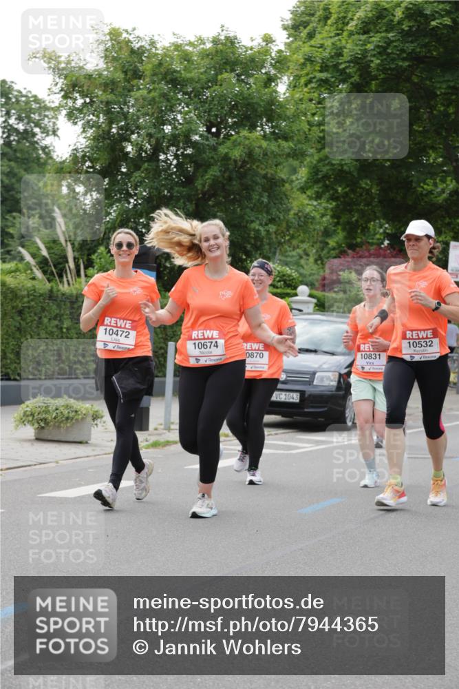 15.06.2025 - REWE Women's Run Jannik Wohlers http://msf.ph/oto/7944365 15.06.2025 08:29:24 Laufen 10472, 10674, 0870, 1043, 10831, 10532 meine-sportfotos.de