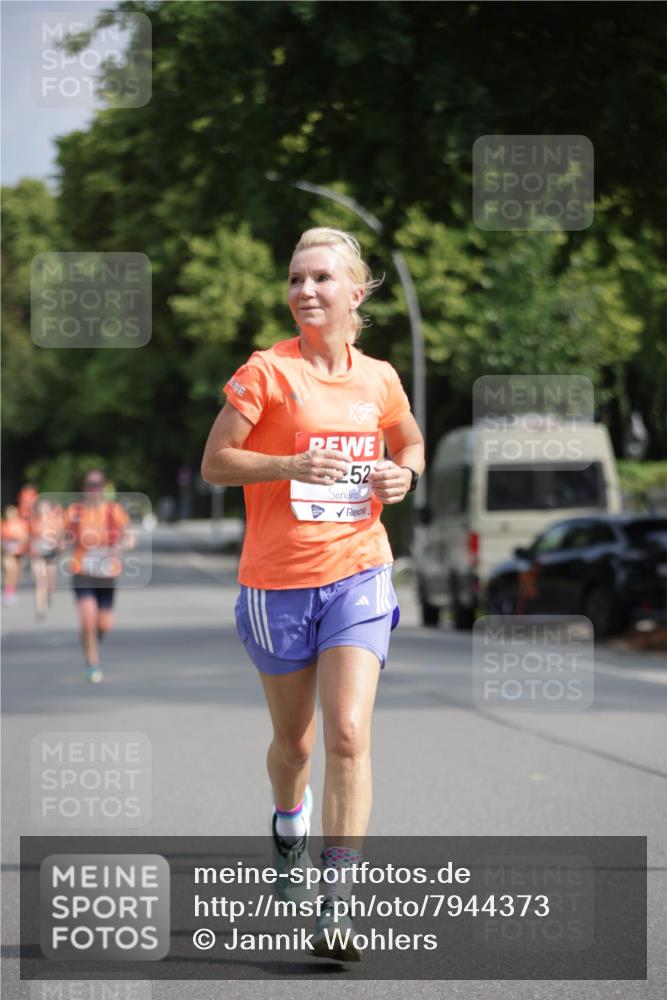 15.06.2025 - REWE Women's Run Jannik Wohlers http://msf.ph/oto/7944373 15.06.2025 08:47:39 Laufen 52 meine-sportfotos.de