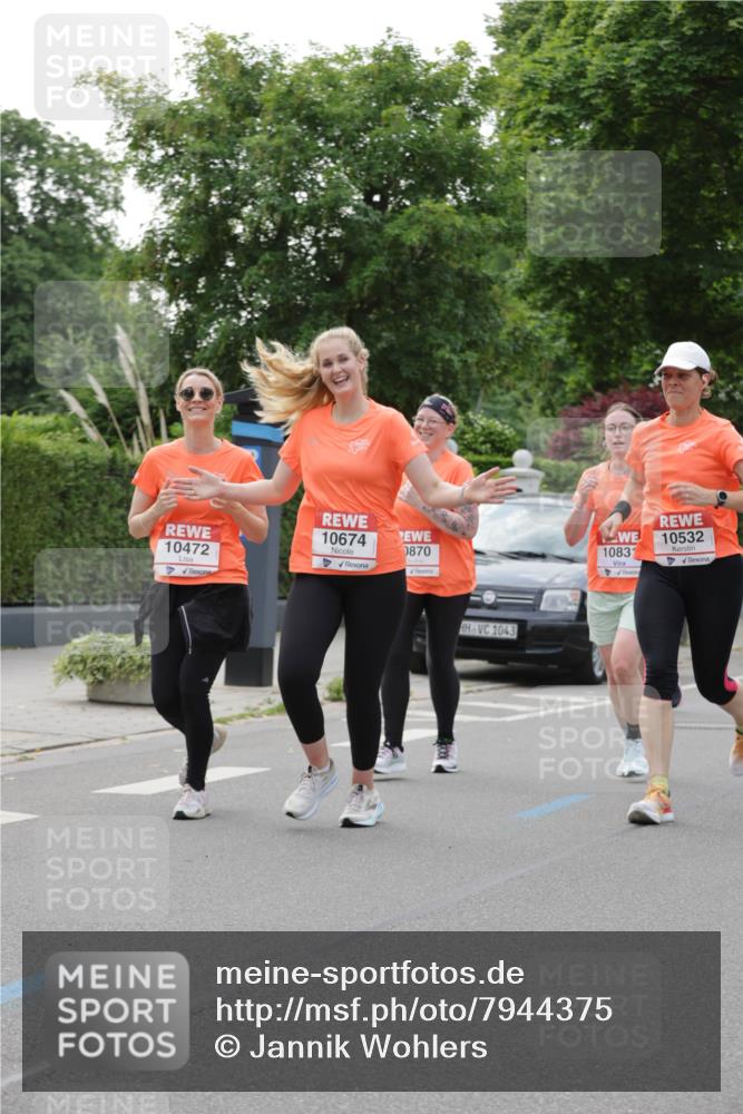 15.06.2025 - REWE Women's Run Jannik Wohlers http://msf.ph/oto/7944375 15.06.2025 08:29:24 Laufen 10472, 10674, 0870, 1043, 10831, 10532 meine-sportfotos.de