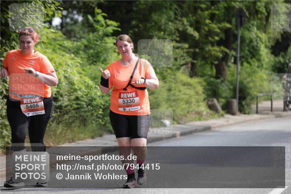 15.06.2025 - REWE Women's Run Jannik Wohlers http://msf.ph/oto/7944415 15.06.2025 10:17:15 Laufen 5466, 5330 meine-sportfotos.de