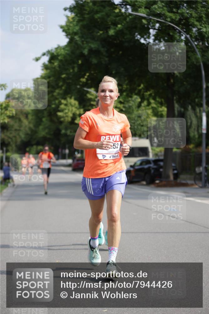 15.06.2025 - REWE Women's Run Jannik Wohlers http://msf.ph/oto/7944426 15.06.2025 08:47:40 Laufen 52 meine-sportfotos.de