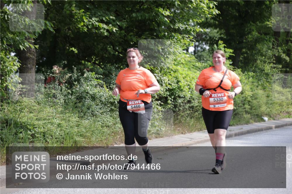 15.06.2025 - REWE Women's Run Jannik Wohlers http://msf.ph/oto/7944466 15.06.2025 10:17:15 Laufen 5466, 5330 meine-sportfotos.de