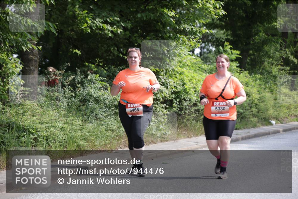 15.06.2025 - REWE Women's Run Jannik Wohlers http://msf.ph/oto/7944476 15.06.2025 10:17:16 Laufen 5466, 5330 meine-sportfotos.de