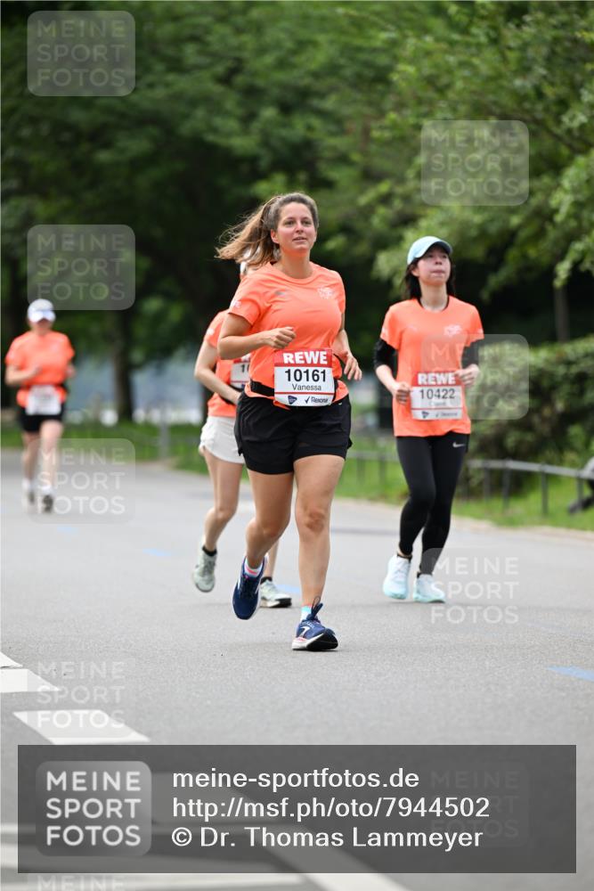 15.06.2025 - REWE Women's Run Dr. Thomas Lammeyer http://msf.ph/oto/7944502 15.06.2025 09:22:24 Laufen 10161, 10422 meine-sportfotos.de