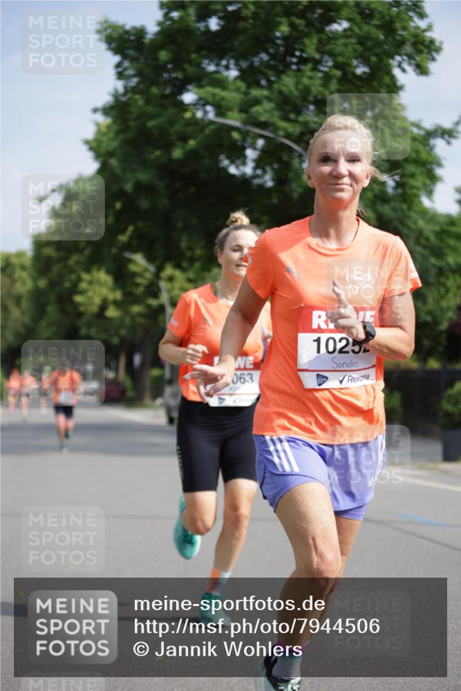 15.06.2025 - REWE Women's Run Jannik Wohlers http://msf.ph/oto/7944506 15.06.2025 08:47:40 Laufen 063, 1025 meine-sportfotos.de