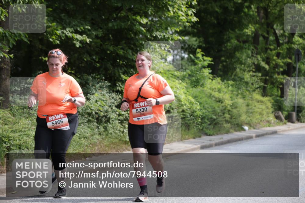 15.06.2025 - REWE Women's Run Jannik Wohlers http://msf.ph/oto/7944508 15.06.2025 10:17:17 Laufen 5466, 5330 meine-sportfotos.de