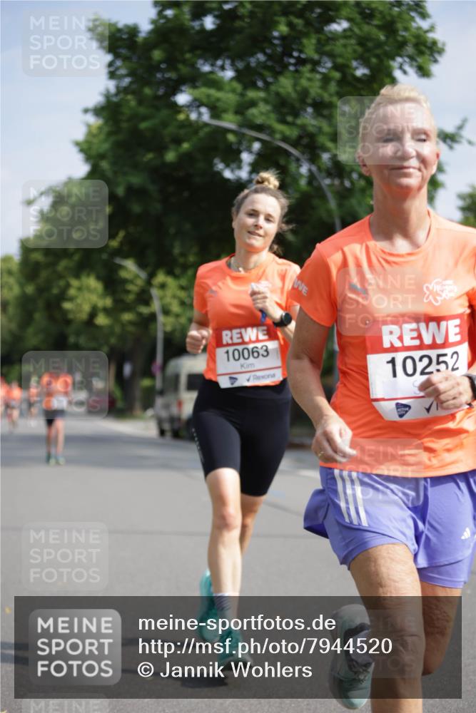 15.06.2025 - REWE Women's Run Jannik Wohlers http://msf.ph/oto/7944520 15.06.2025 08:47:41 Laufen 10063, 10252 meine-sportfotos.de