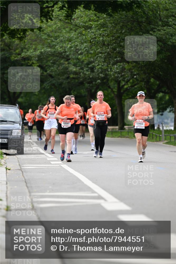 15.06.2025 - REWE Women's Run Dr. Thomas Lammeyer http://msf.ph/oto/7944551 15.06.2025 09:22:26 Laufen 1043, 10645, 10764, 10465, 10541 meine-sportfotos.de