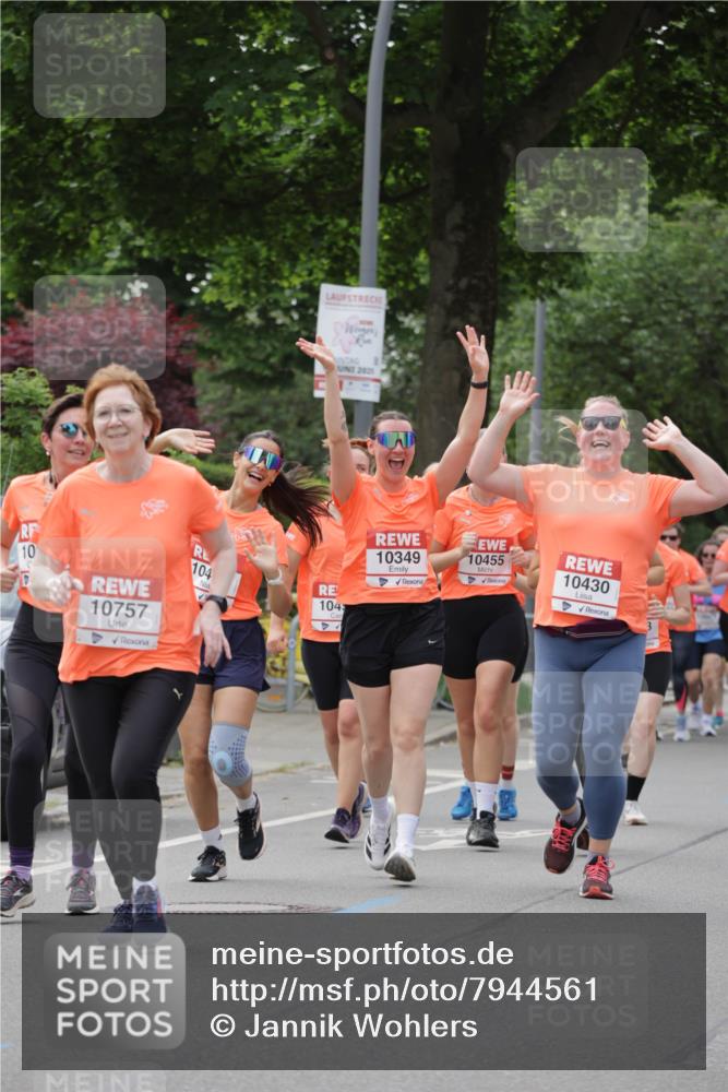 15.06.2025 - REWE Women's Run Jannik Wohlers http://msf.ph/oto/7944561 15.06.2025 08:29:29 Laufen 10757, 10349, 10455, 1043, 10430 meine-sportfotos.de