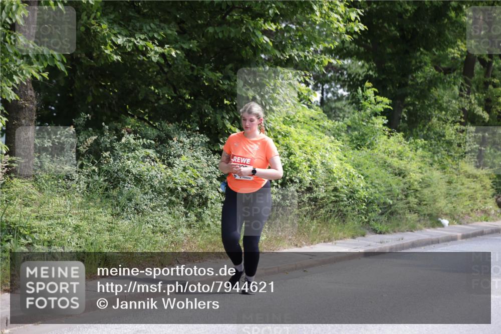 15.06.2025 - REWE Women's Run Jannik Wohlers http://msf.ph/oto/7944621 15.06.2025 10:17:53 Laufen 300 meine-sportfotos.de