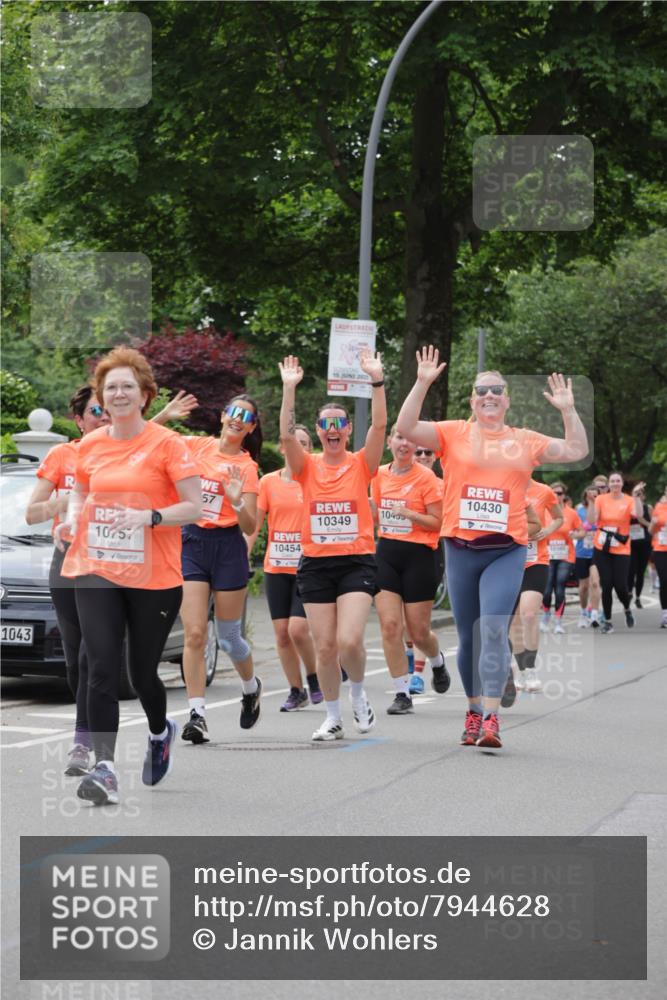15.06.2025 - REWE Women's Run Jannik Wohlers http://msf.ph/oto/7944628 15.06.2025 08:29:29 Laufen 1043, 10757, 57, 15, 2025, 10349, 10455, 10454, 10430 meine-sportfotos.de