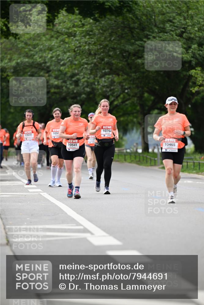15.06.2025 - REWE Women's Run Dr. Thomas Lammeyer http://msf.ph/oto/7944691 15.06.2025 09:22:29 Laufen 1058, 10645, 10541, 10, 10764, 10465 meine-sportfotos.de