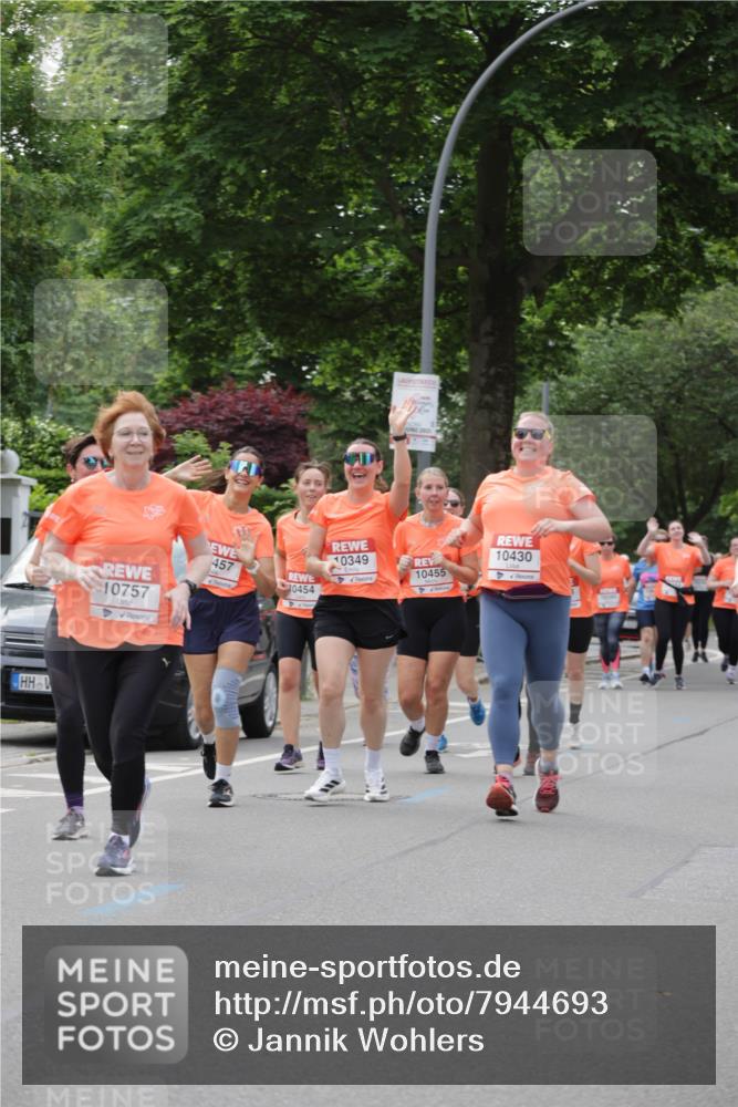 15.06.2025 - REWE Women's Run Jannik Wohlers http://msf.ph/oto/7944693 15.06.2025 08:29:30 Laufen 10757, 10430, 10349, 457, 10455, 10454 meine-sportfotos.de