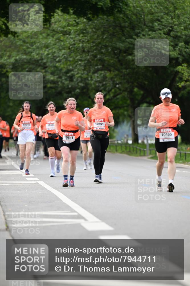 15.06.2025 - REWE Women's Run Dr. Thomas Lammeyer http://msf.ph/oto/7944711 15.06.2025 09:22:29 Laufen 10645, 10585, 10541, 1012, 10764, 10465 meine-sportfotos.de