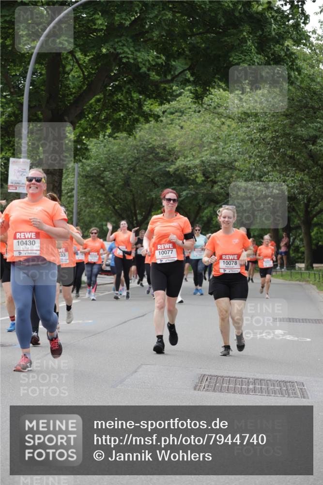 15.06.2025 - REWE Women's Run Jannik Wohlers http://msf.ph/oto/7944740 15.06.2025 08:29:31 Laufen 15, 20, 10430, 33, 10077, 10078 meine-sportfotos.de