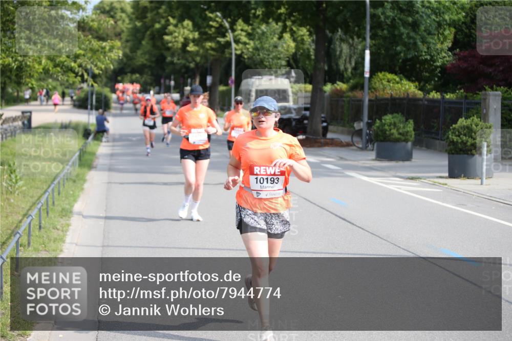 15.06.2025 - REWE Women's Run Jannik Wohlers http://msf.ph/oto/7944774 15.06.2025 09:43:56 Laufen 10193 meine-sportfotos.de