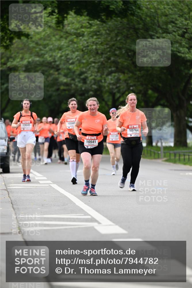 15.06.2025 - REWE Women's Run Dr. Thomas Lammeyer http://msf.ph/oto/7944782 15.06.2025 09:22:30 Laufen 10645, 10541, 10764 meine-sportfotos.de