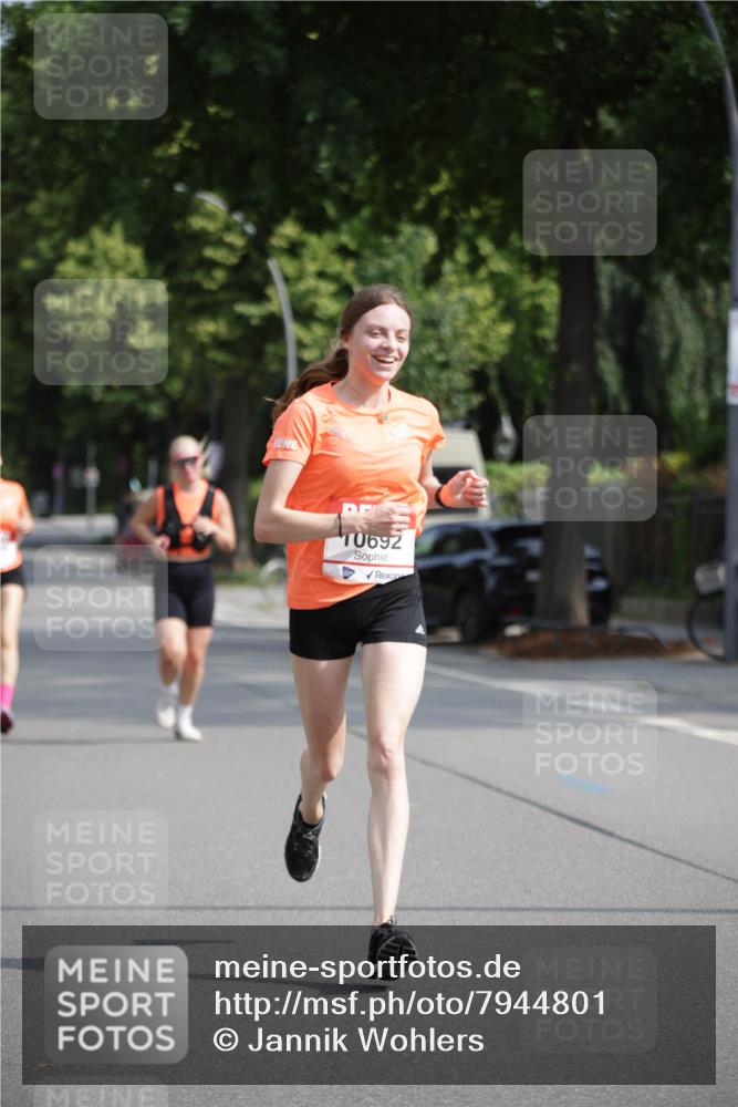 15.06.2025 - REWE Women's Run Jannik Wohlers http://msf.ph/oto/7944801 15.06.2025 08:47:53 Laufen 10692 meine-sportfotos.de