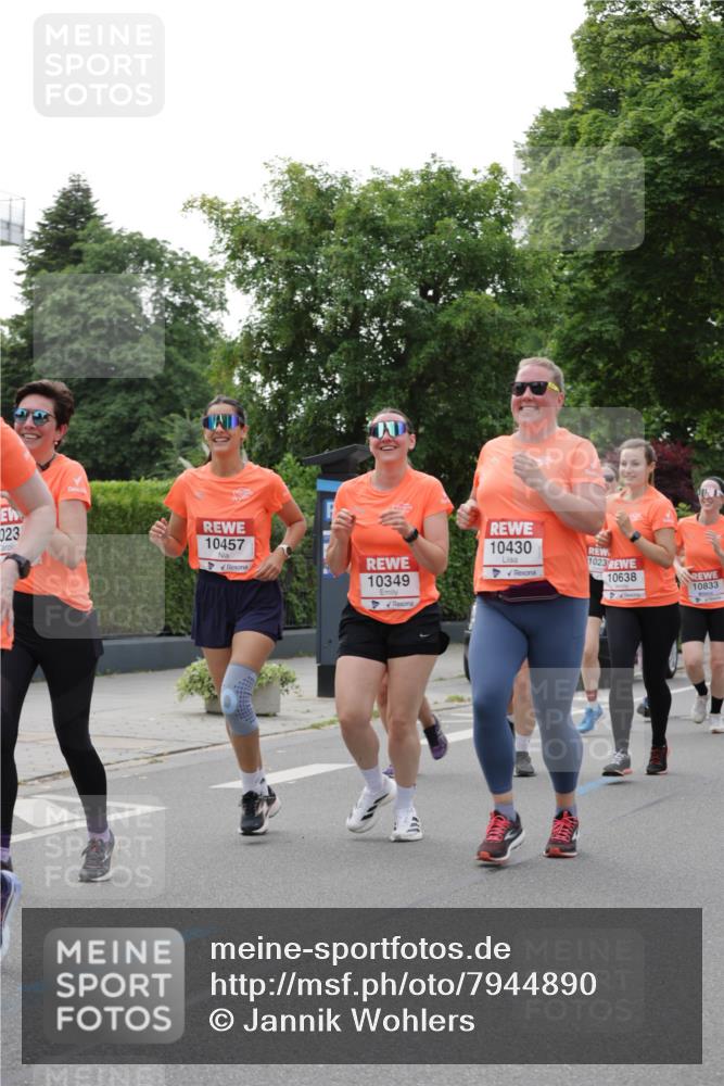 15.06.2025 - REWE Women's Run Jannik Wohlers http://msf.ph/oto/7944890 15.06.2025 08:29:33 Laufen 023, 10457, 10349, 10430, 1023, 10638, 10833 meine-sportfotos.de
