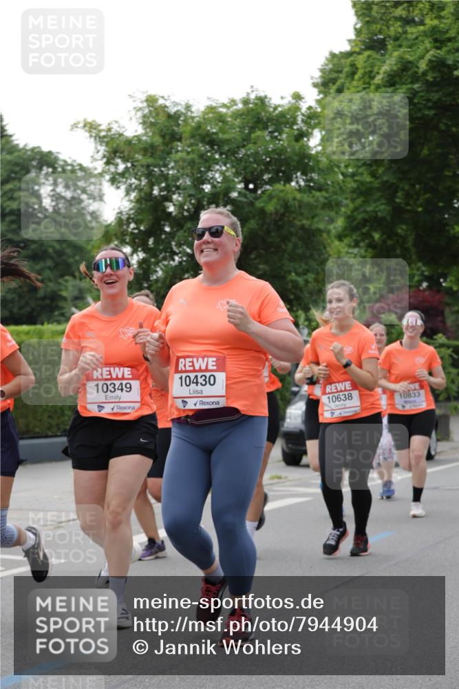 15.06.2025 - REWE Women's Run Jannik Wohlers http://msf.ph/oto/7944904 15.06.2025 08:29:33 Laufen 10349, 10430, 10638, 10833 meine-sportfotos.de