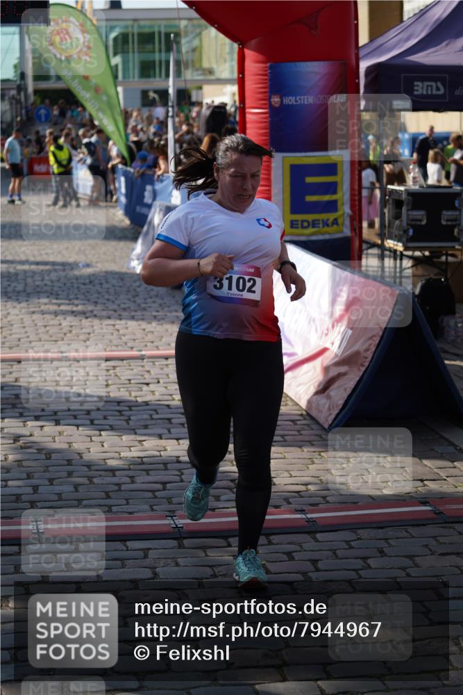 13.06.2025 - Holstenköstenlauf Felixshl http://msf.ph/oto/7944967 13.06.2025 18:10:31 Laufen 2921, 3102 meine-sportfotos.de
