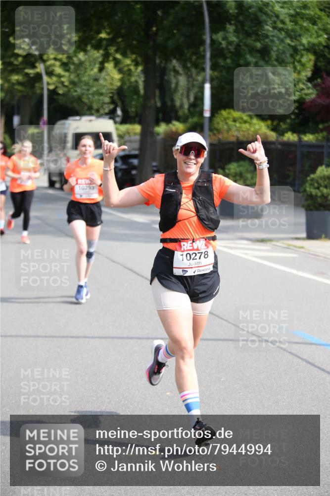 15.06.2025 - REWE Women's Run Jannik Wohlers http://msf.ph/oto/7944994 15.06.2025 09:44:03 Laufen 10278 meine-sportfotos.de