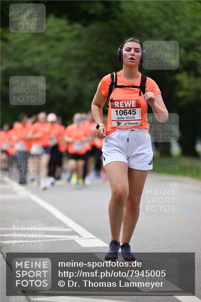 15.06.2025 - REWE Women's Run Dr. Thomas Lammeyer http://msf.ph/oto/7945005 15.06.2025 09:22:39 Laufen 10645 meine-sportfotos.de