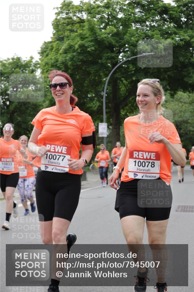 15.06.2025 - REWE Women's Run Jannik Wohlers http://msf.ph/oto/7945007 15.06.2025 08:29:35 Laufen 10833, 9056, 10077, 10078 meine-sportfotos.de