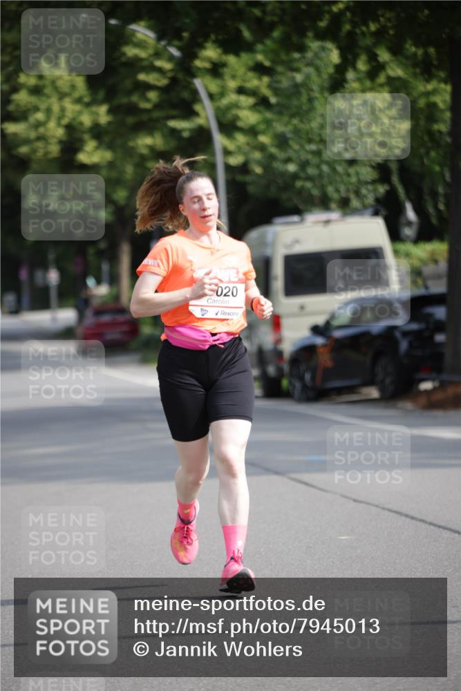 15.06.2025 - REWE Women's Run Jannik Wohlers http://msf.ph/oto/7945013 15.06.2025 08:48:00 Laufen 020 meine-sportfotos.de