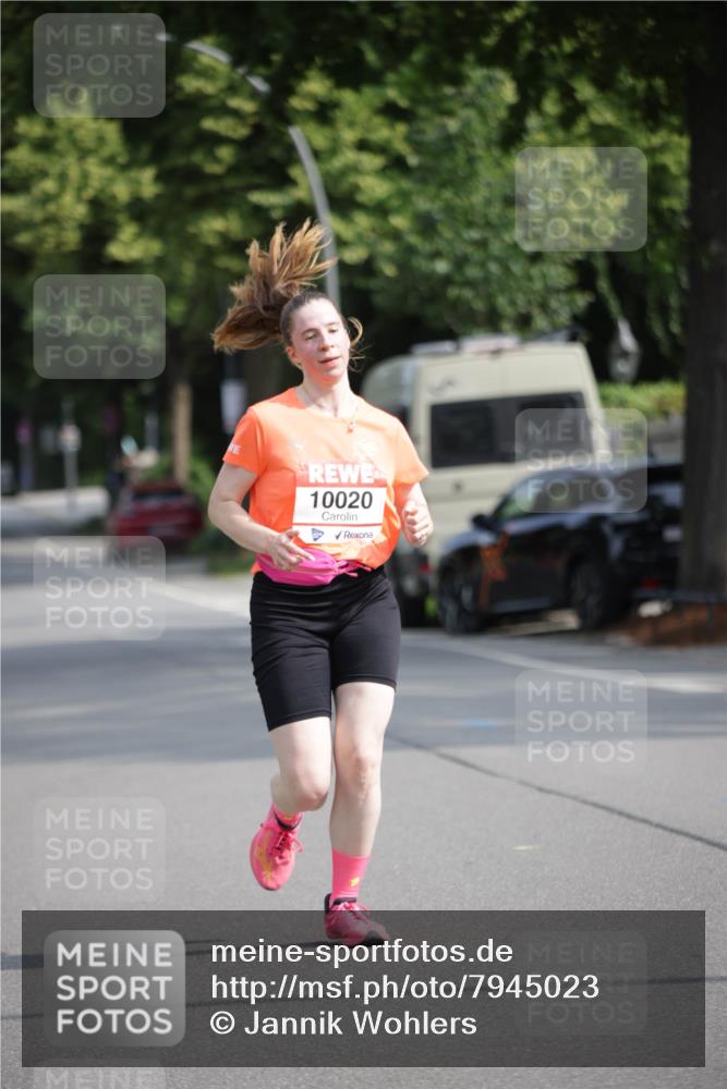 15.06.2025 - REWE Women's Run Jannik Wohlers http://msf.ph/oto/7945023 15.06.2025 08:48:00 Laufen 10020 meine-sportfotos.de