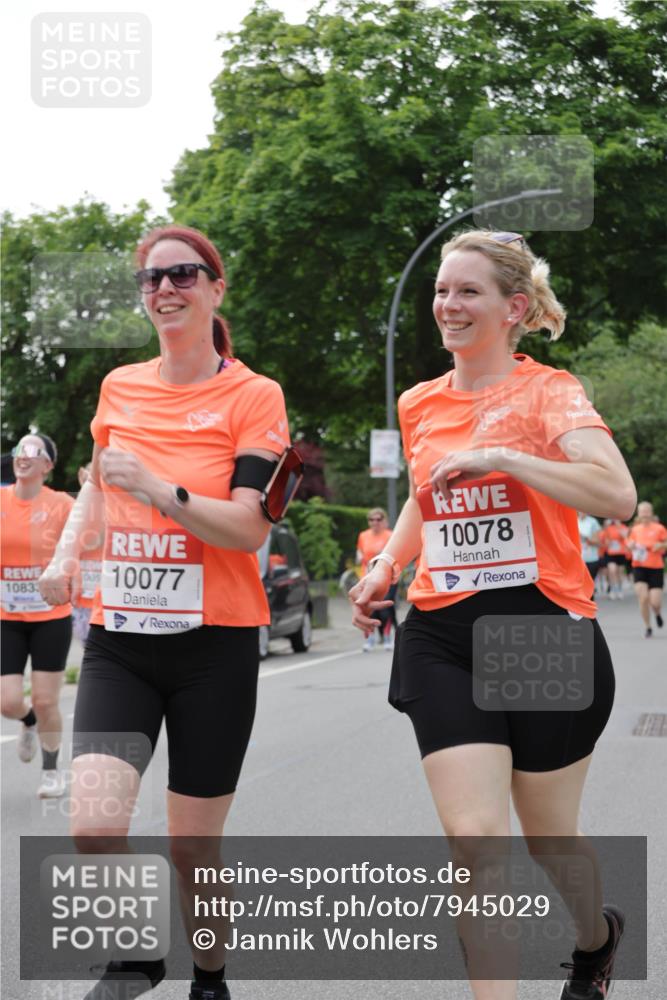 15.06.2025 - REWE Women's Run Jannik Wohlers http://msf.ph/oto/7945029 15.06.2025 08:29:35 Laufen 10833, 10077, 10078 meine-sportfotos.de
