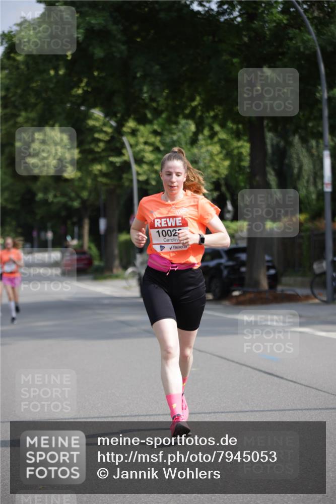 15.06.2025 - REWE Women's Run Jannik Wohlers http://msf.ph/oto/7945053 15.06.2025 08:48:01 Laufen 1002 meine-sportfotos.de
