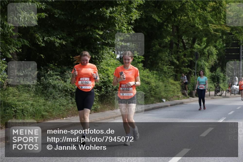 15.06.2025 - REWE Women's Run Jannik Wohlers http://msf.ph/oto/7945072 15.06.2025 10:18:21 Laufen 5180, 5152 meine-sportfotos.de