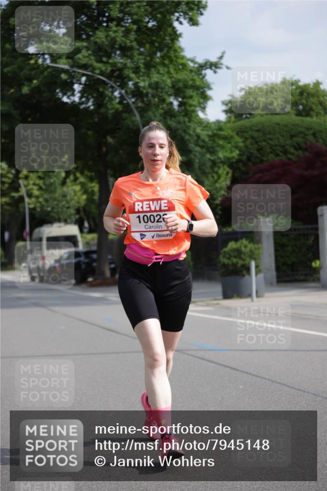 15.06.2025 - REWE Women's Run Jannik Wohlers http://msf.ph/oto/7945148 15.06.2025 08:48:03 Laufen 10026 meine-sportfotos.de