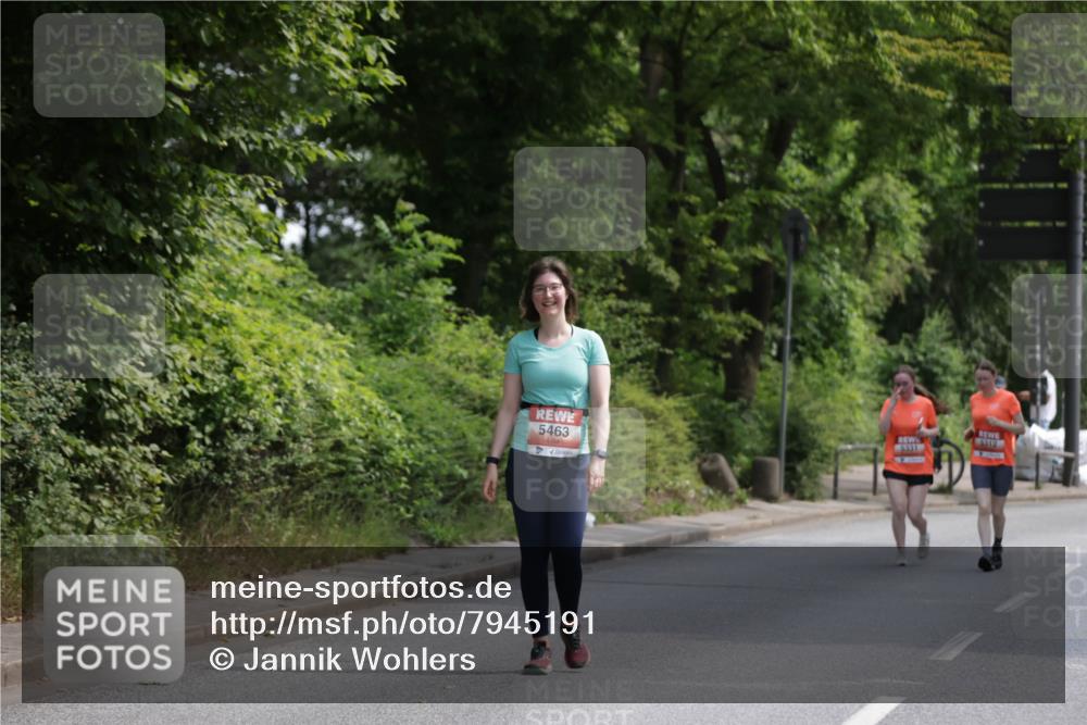15.06.2025 - REWE Women's Run Jannik Wohlers http://msf.ph/oto/7945191 15.06.2025 10:18:28 Laufen 5463, 5312, 5331 meine-sportfotos.de
