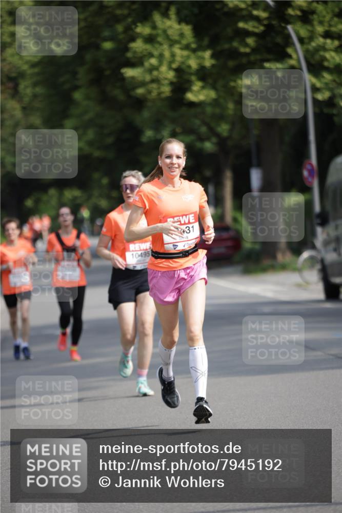 15.06.2025 - REWE Women's Run Jannik Wohlers http://msf.ph/oto/7945192 15.06.2025 08:48:06 Laufen 10495, 31 meine-sportfotos.de