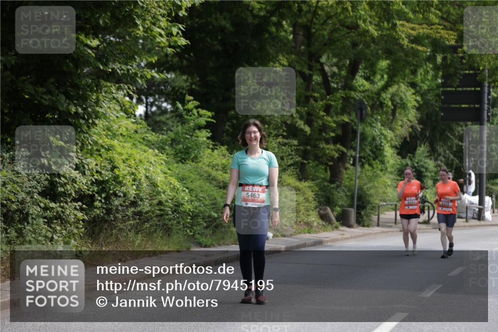 15.06.2025 - REWE Women's Run Jannik Wohlers http://msf.ph/oto/7945195 15.06.2025 10:18:28 Laufen 5463, 5331, 5312 meine-sportfotos.de