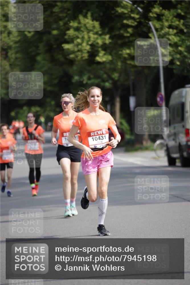 15.06.2025 - REWE Women's Run Jannik Wohlers http://msf.ph/oto/7945198 15.06.2025 08:48:06 Laufen 10431 meine-sportfotos.de