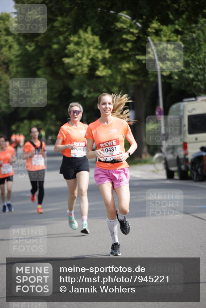 15.06.2025 - REWE Women's Run Jannik Wohlers http://msf.ph/oto/7945221 15.06.2025 08:48:06 Laufen 0495, 10431 meine-sportfotos.de