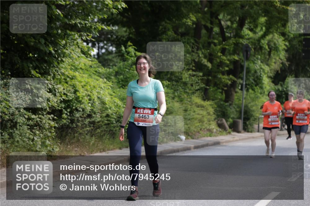 15.06.2025 - REWE Women's Run Jannik Wohlers http://msf.ph/oto/7945245 15.06.2025 10:18:30 Laufen 5463, 6312, 6331 meine-sportfotos.de