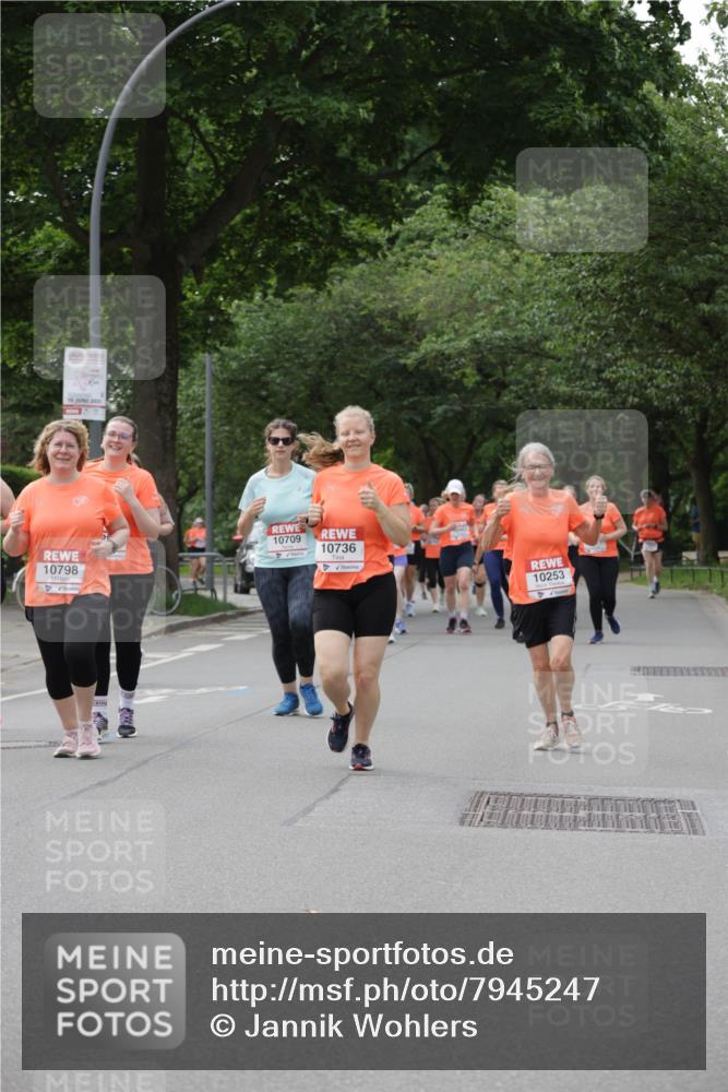 15.06.2025 - REWE Women's Run Jannik Wohlers http://msf.ph/oto/7945247 15.06.2025 08:29:39 Laufen 15, 2025, 10798, 10709, 10736, 10253 meine-sportfotos.de