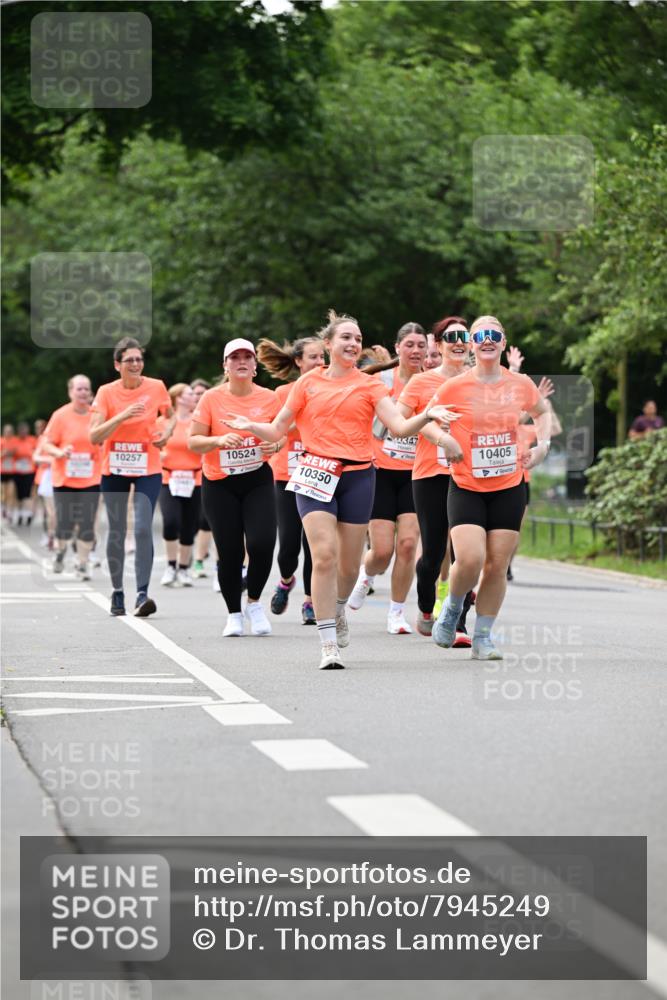 15.06.2025 - REWE Women's Run Dr. Thomas Lammeyer http://msf.ph/oto/7945249 15.06.2025 09:22:45 Laufen 10257, 10524, 10350, 347, 10405 meine-sportfotos.de